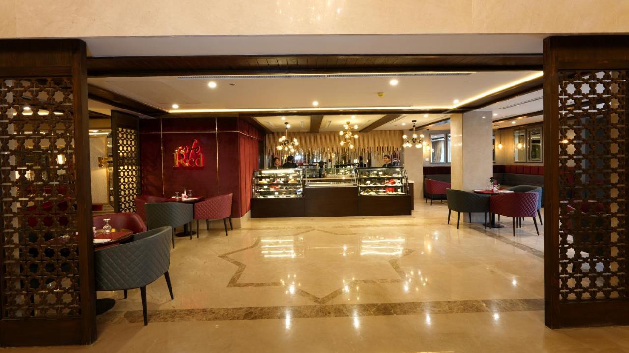 Ramada By Wyndham Lahore Gulberg II Hotel Eksteriør billede